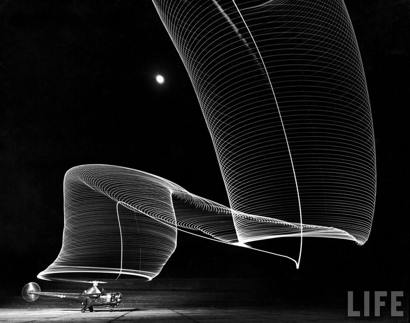 Illustration for article titled This Light Painting Pays Tribute to a Classic 1949 Navy Photograph